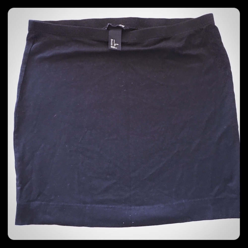H&M Black Mini Skirt (stretchy)